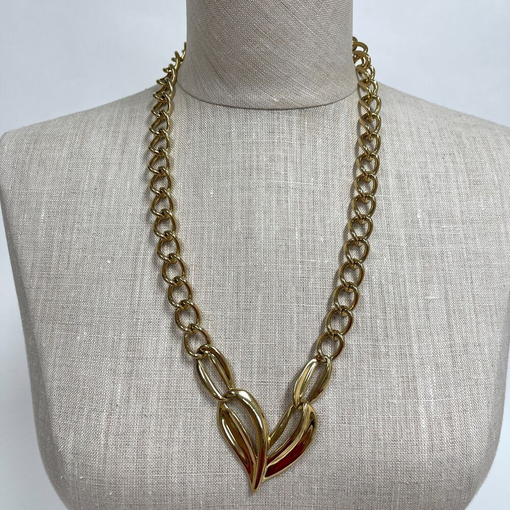 Napier Gold-tone Chain Women's Fashion Necklaceโ